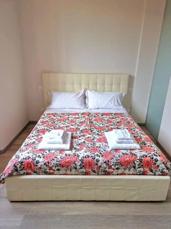 Profumo Di Lago Desenzano-By Goccia Di Lago 데센자노델가르다 0*,